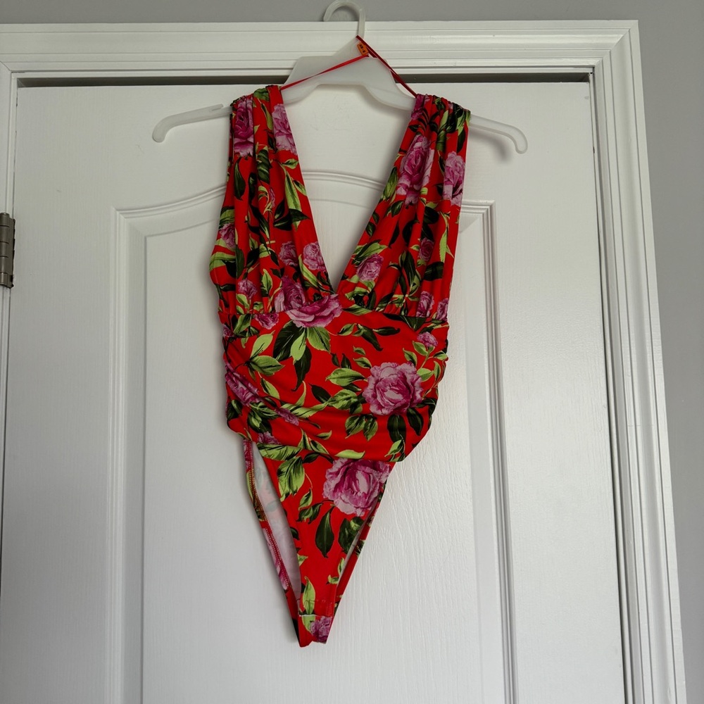 Zara floral plunging neckline and back bodysuit - Picture 5 of 6